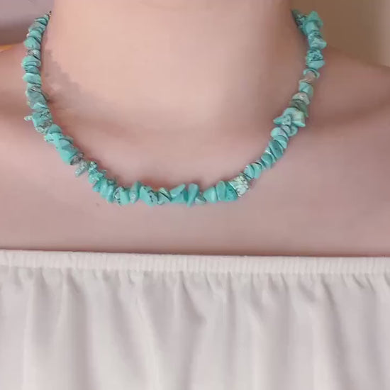 Turquoise necklace, Turquoise beaded necklace, Natural Turquoise Chip Jewelry, Healing Crystal Choker, Boho Earthy necklace, Gift for her