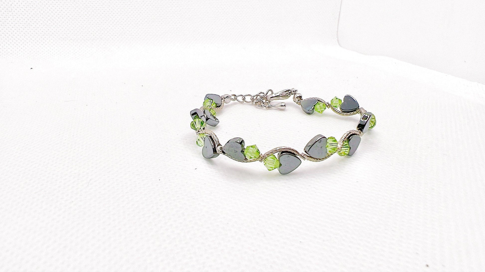 August Birthstone, Peridot Birthstone Heart Bracelet, Birth Month Bracelet, Birth Stone Bracelet, August Bracelet Gift