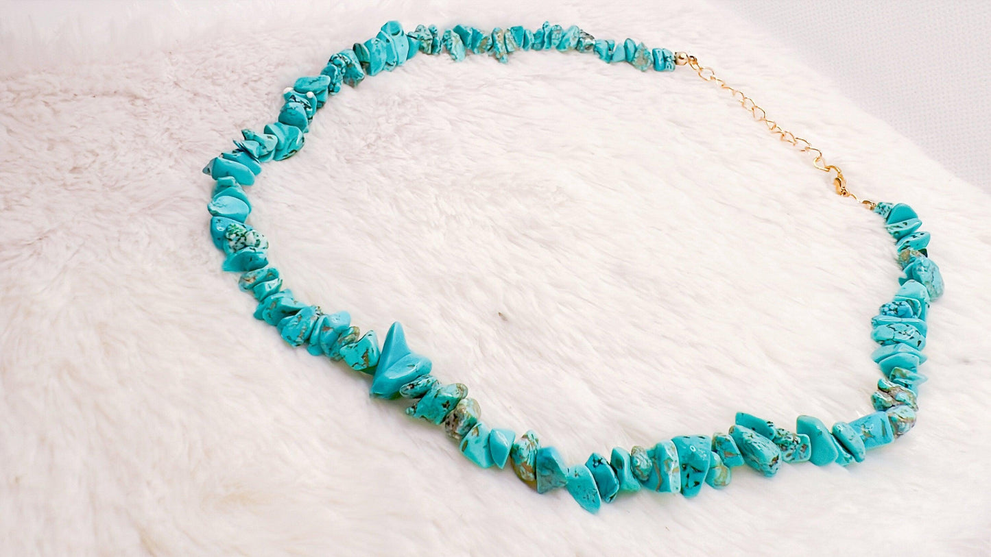 Turquoise necklace, Turquoise beaded necklace, Natural Turquoise Chip Jewelry, Healing Crystal Choker, Boho Earthy necklace, Gift for her