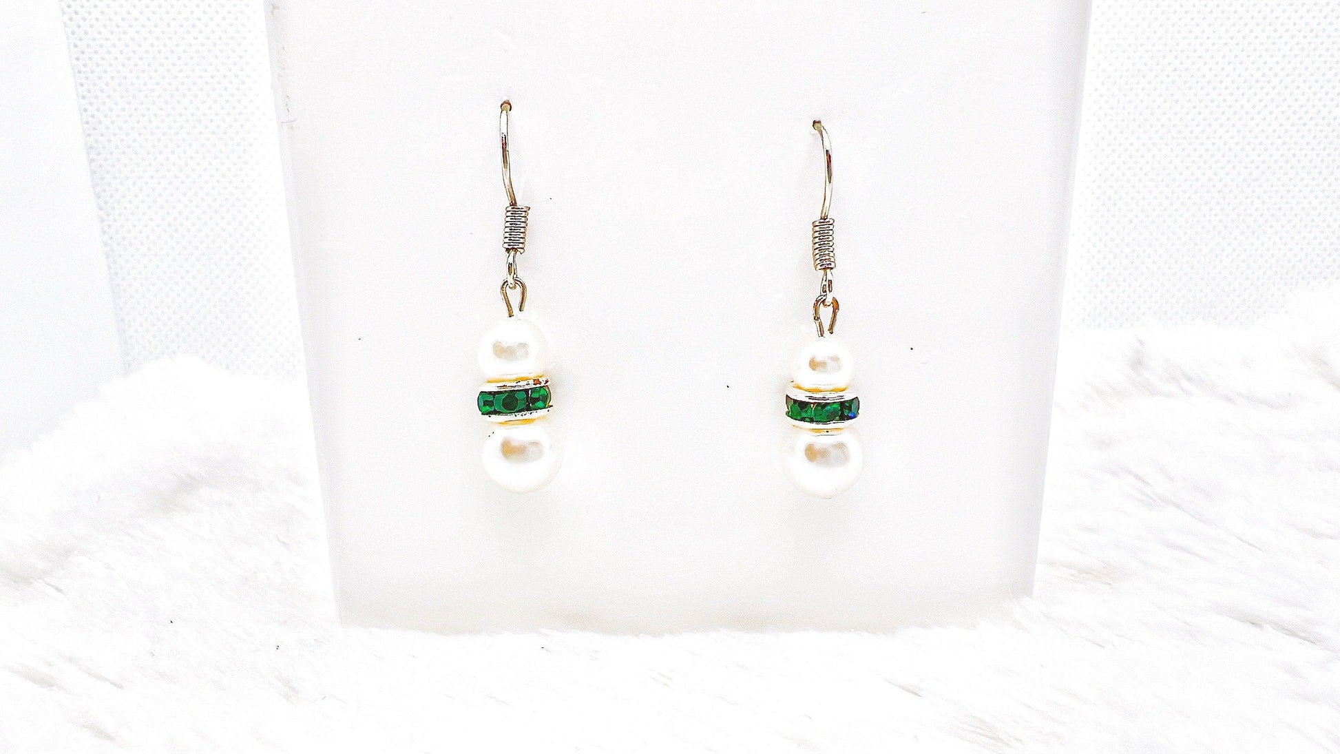 May Birthstone Earrings, Green Emerald Earrings, May Earrings Gift, Minimalist Swarovski Pearl Earrings, Crystal Pearl Earrings Birthstone