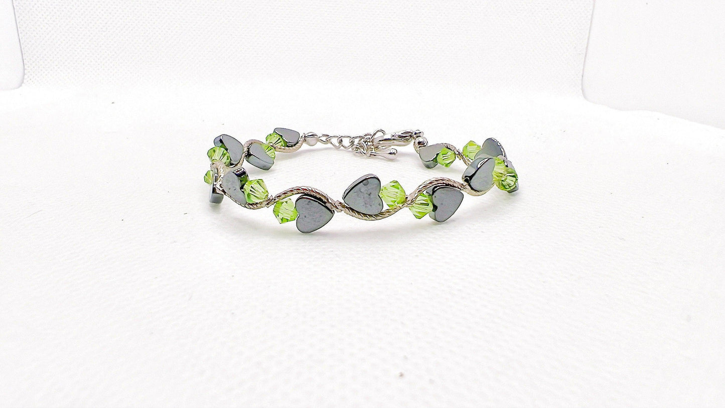 August Birthstone, Peridot Birthstone Heart Bracelet, Birth Month Bracelet, Birth Stone Bracelet, August Bracelet Gift