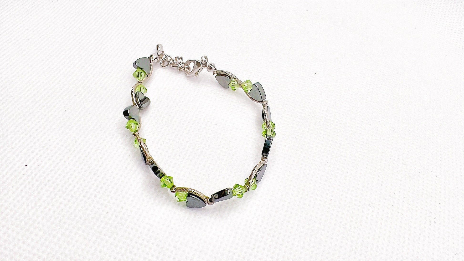 August Birthstone, Peridot Birthstone Heart Bracelet, Birth Month Bracelet, Birth Stone Bracelet, August Bracelet Gift