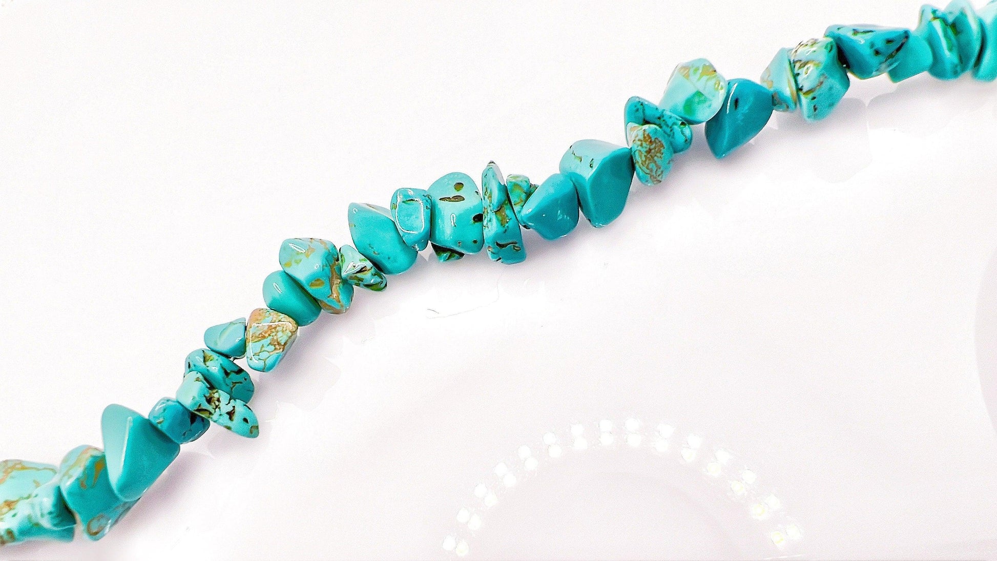 Turquoise Crystal Stone Chip Bracelets , Chakra Healing Irregular Crystals Jewelry, Chip Beads Bracelet, Gift for her